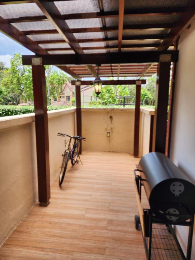 Vila Mawar Singgah