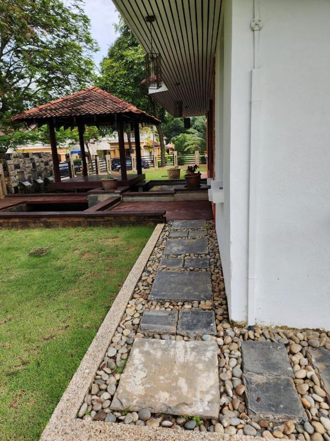 Mawar Singgah Vila *